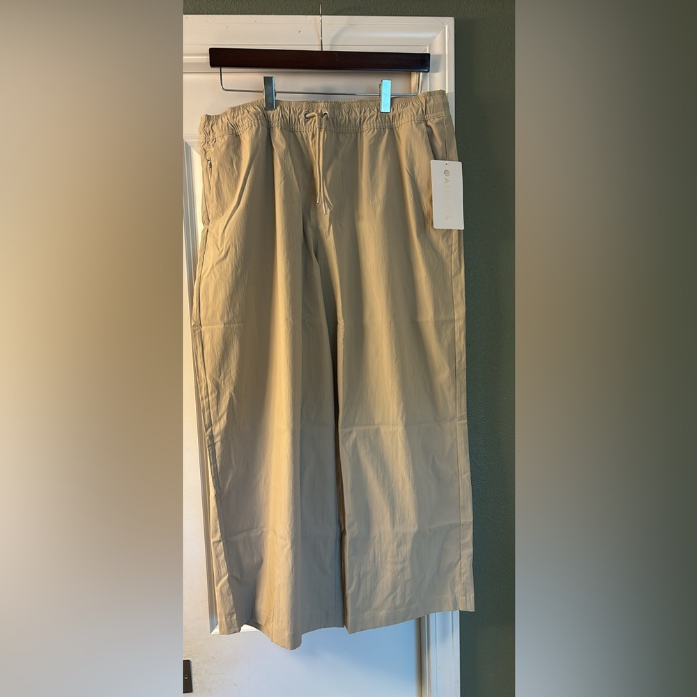 Athleta Tan Midday Crop Pant